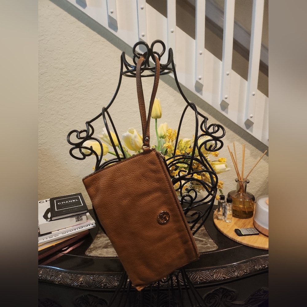 Michael Kors leather Wristlet